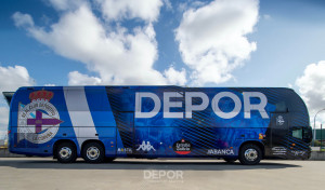 Nueva imagen para el bus oficial del Depor y adiós al diseño que causó críticas