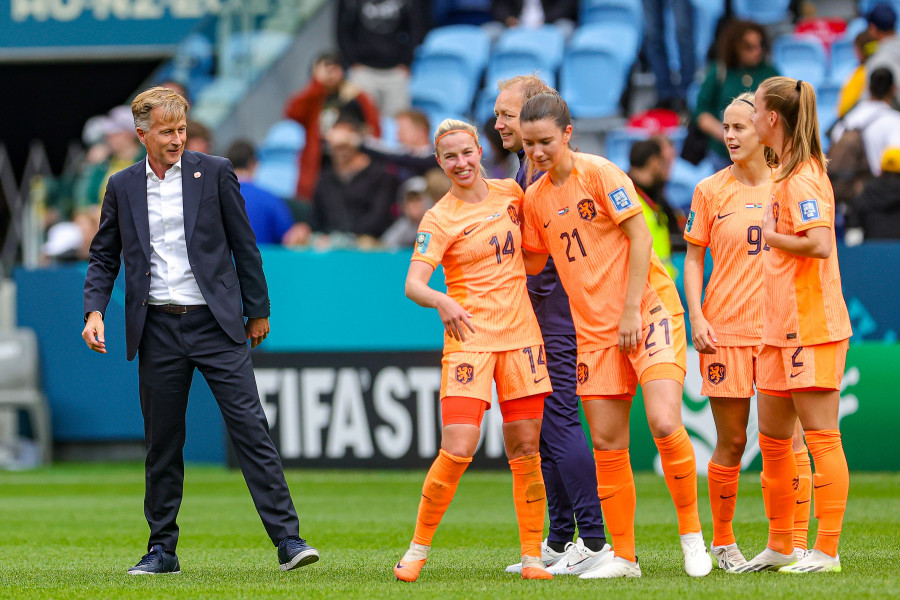 Países Bajos gana 2-0 a Sudáfrica y será el rival de España en cuartos del Mundial