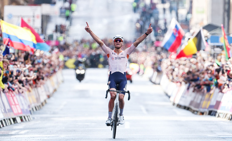 Van der Poel se proclama en Glasgow campeón del mundo de ciclismo en una épica edición