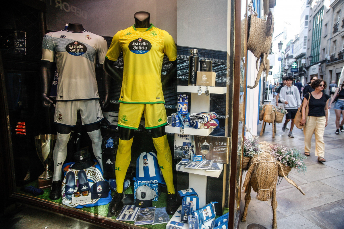 Escaparate deportienda