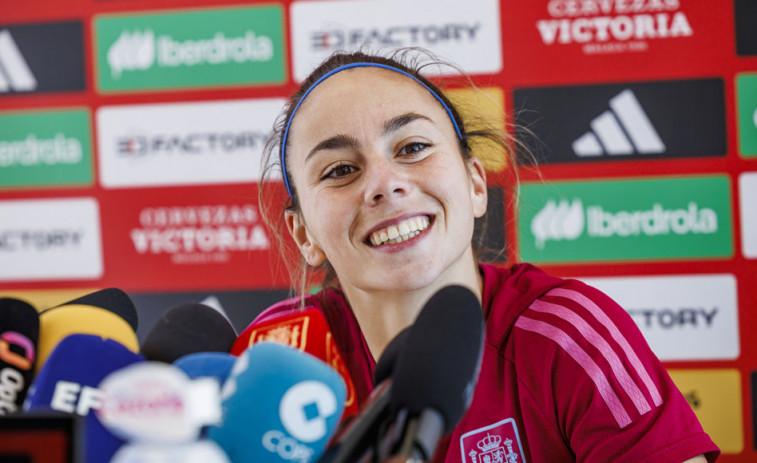 Athenea del Castillo: “Trabajamos a tope para estar en semifinales”