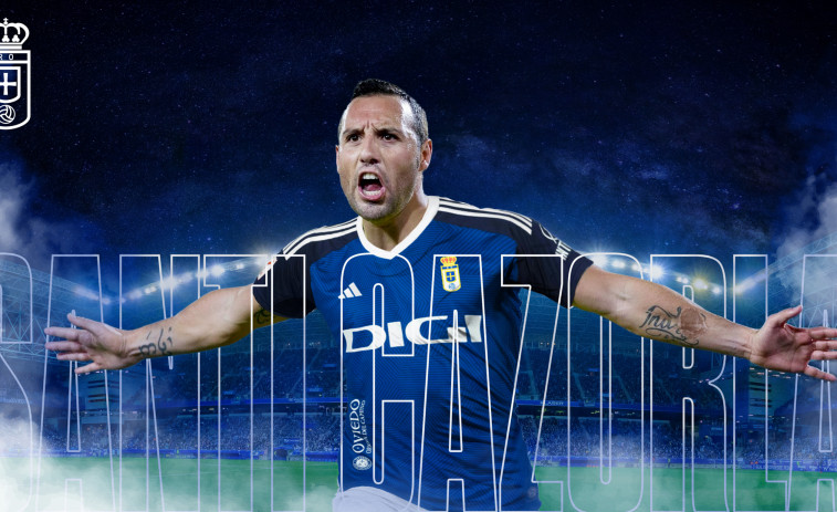 Santi Cazorla vuelve al Real Oviedo veinte años después