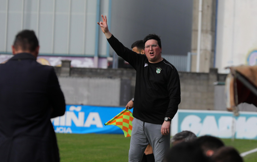 Fabio, entrenador del San Tirso: “No debemos confundirnos”