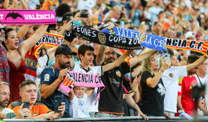 El Valencia colocará un brazalete simbólico contra el racismo en cada asiento vacío