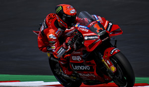 Bagnaia, más líder con su cuarta victoria al sprint; Acosta y Veijer, en 