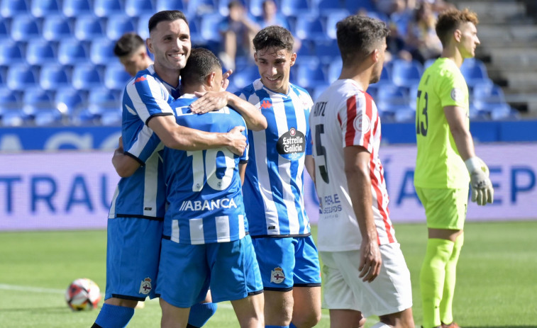 La pretemporada deja un once bastante definido para el estreno liguero del Depor