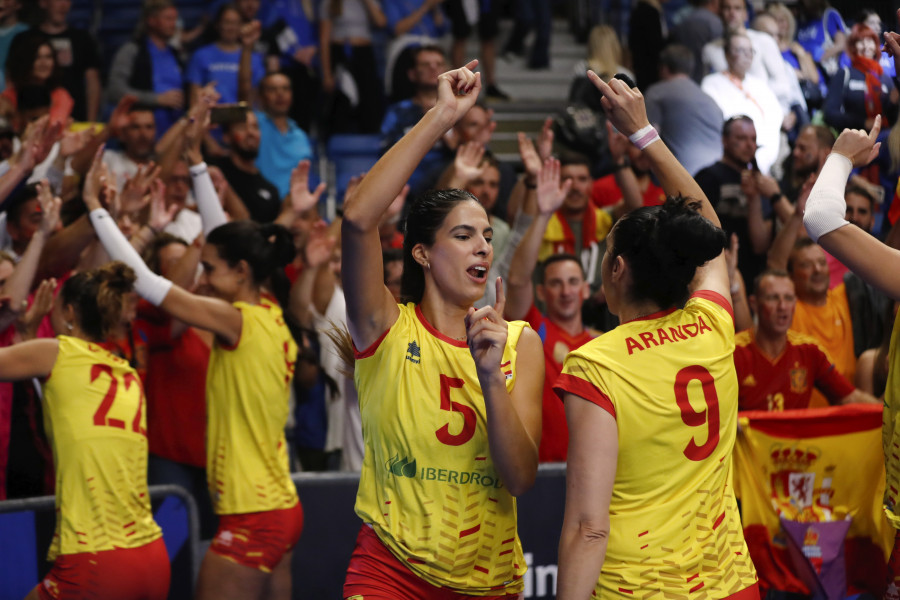 España gana  a Estonia y jugarán los octavos de final del Campeonato Europeo (3-1)