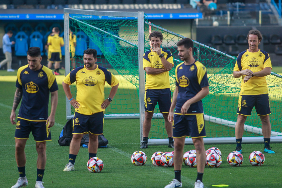 Mella, Jairo, Ochoa, Diego Gómez y Barba, los canteranos citados por el Depor