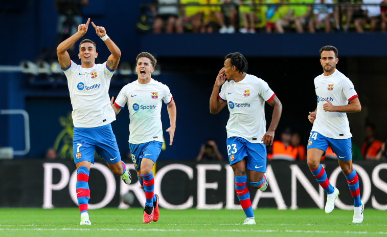 El Barcelona se lleva una locura de partido en La Cerámica (3-4)