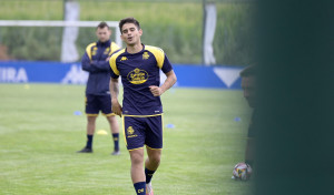 Kuki Zalazar ya no es jugador del Depor y ficha por el Córdoba