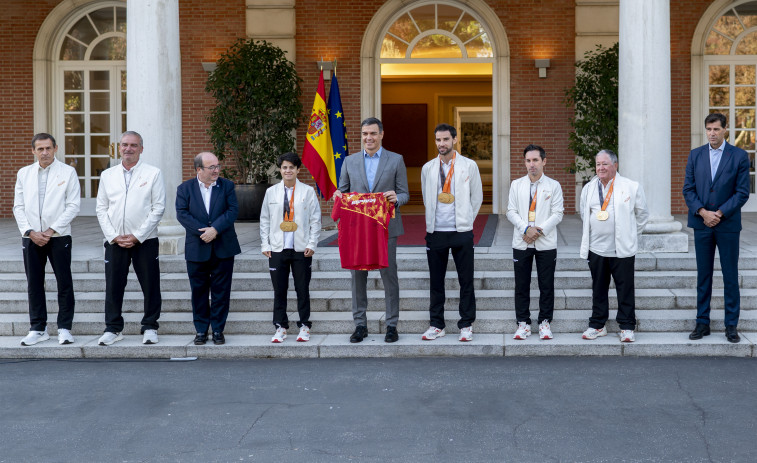 Pedro Sánchez recibe en la Moncloa a María Pérez y Álvaro Martín