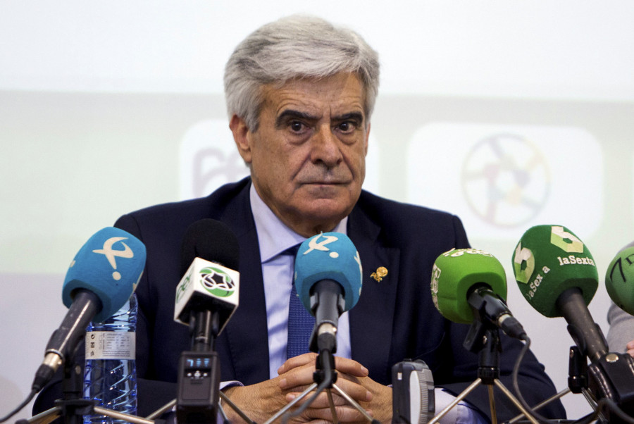 Rocha confirma la continuidad de Luis de la Fuente