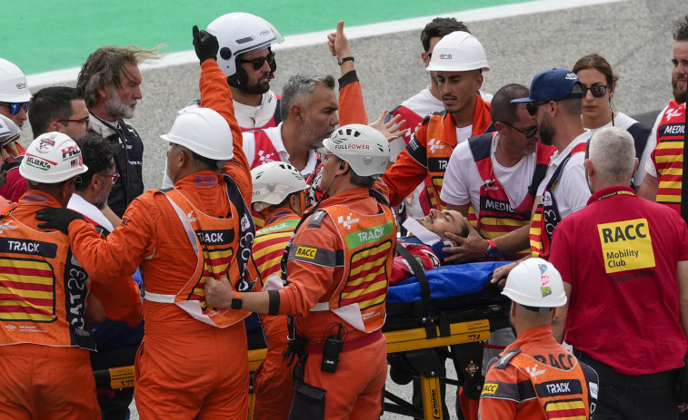 Espargaró culmina un fin de semana perfecto, pero con Bagnaia en el hospital