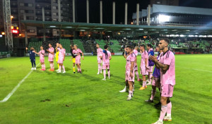 La ‘Ponfe’ lidera en solitario y el Depor ya es segundo