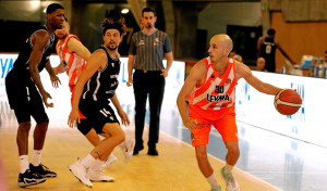 Un Leyma, más verde que naranja, arranca con éxito (82-78)