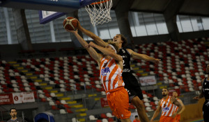 Encuentro entre  leyma Basquet Coruña - Vitoria Guimaraes