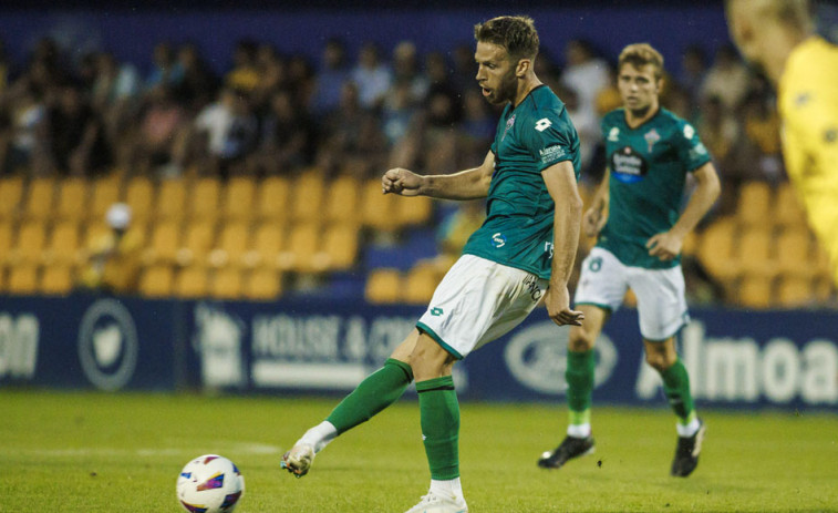 El Racing de Ferrol sortea dos goles y sigue invicto  (2-2)