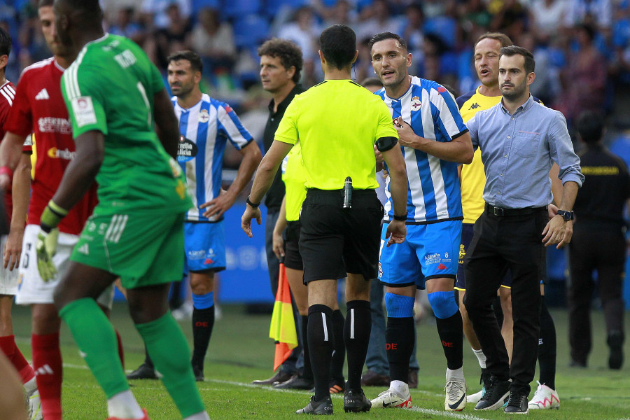 Dos partidos de sanción a Lucas por su expulsión contra el CD Teruel