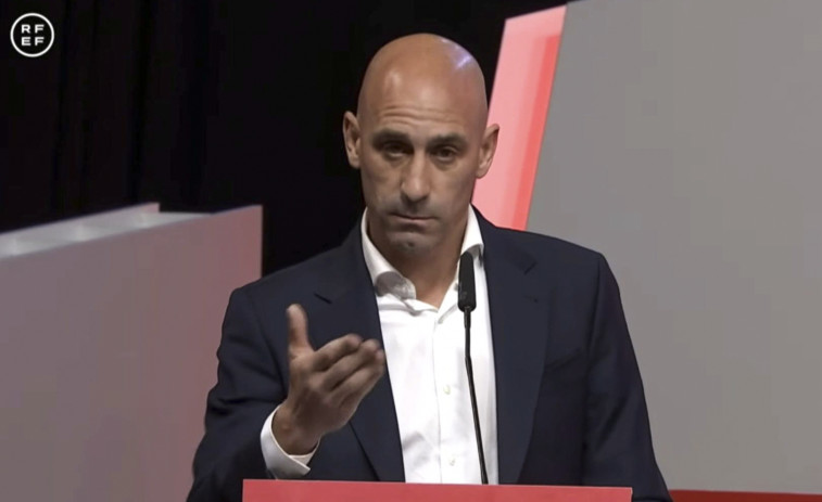 La FIFA suspende durante tres años a Luis Rubiales