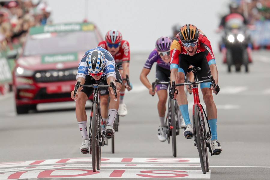 Poels evita el póker de Evenepoel y se impone en la 20ª etapa