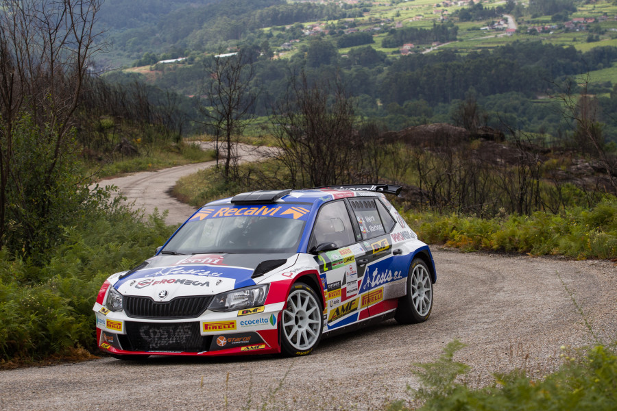 Alberto Meira cumple con los pronósticos y se lleva el Rally de  Ourense-Ribeira Sacra