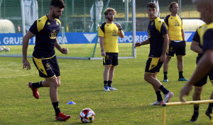 Martín Ochoa, Jairo, Diego Gómez y Mati Castillo, entre los 22 citados para el duelo con el Cornellà