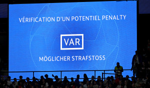 Italia retransmitirá los audios de los árbitros con el VAR