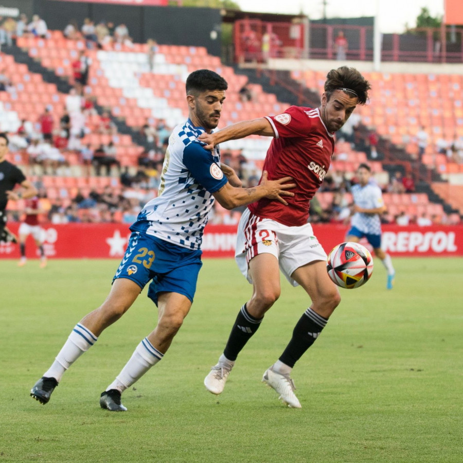 El Depor se aleja a seis puntos del liderato