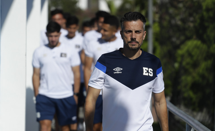 El exdeportivista Rubén de la Barrera deja la selección de El Salvador y vuelve a Europa