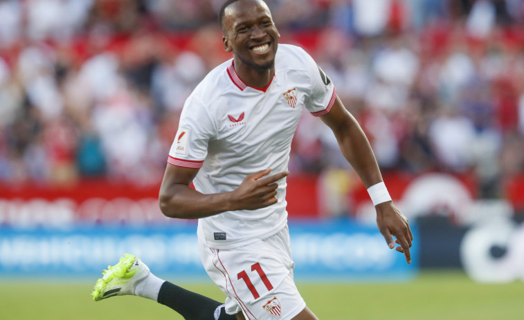 5-1 | Lukébakio conduce la goleada del Sevilla y deja muy tocado al Almería