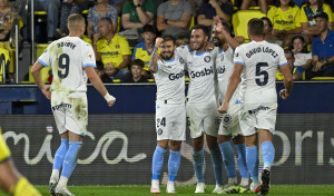 El Girona se aúpa al liderato tras remontar ante el Villarreal (1-2)