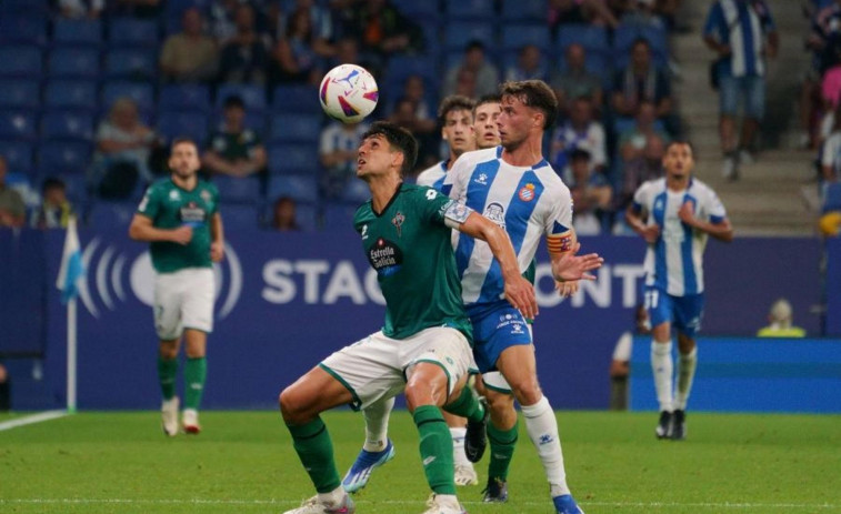 El Espanyol desmonta a un Racing de Ferrol con diez (3-0)