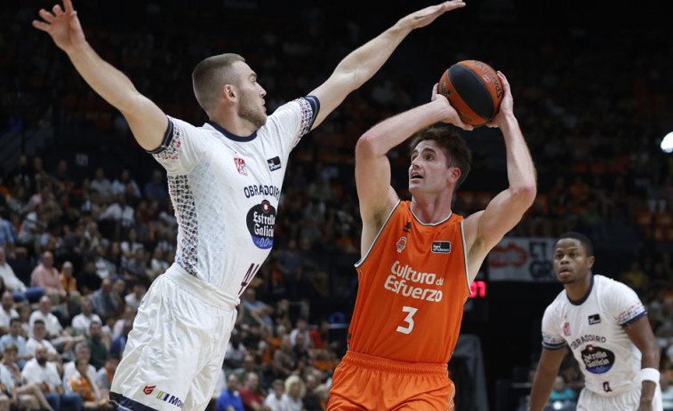El Valencia sufre ante el Obradoiro pero aprende a ganar sin buen juego (85-79)