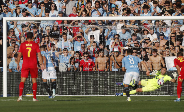 El Getafe resiste más de setenta minutos en Balaidos con un jugador menos (2-2)