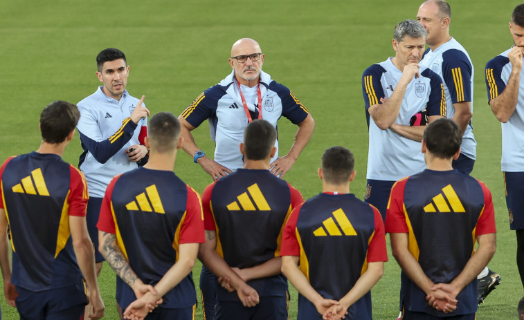 Bryan y Sancet se estrenan en un entrenamiento sin Yamal