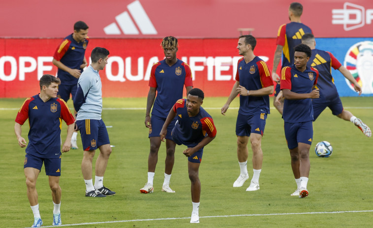 España busca revancha y el paso definitivo hacia la Eurocopa 2024