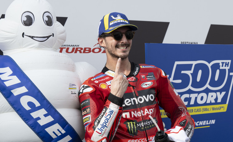 Bagnaia recupera el liderato del mundial y Jorge Martín acaba en el suelo