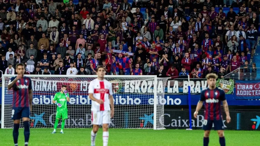 La Ertzaintza multará a un aficionado del Eibar que mostró una bandera palestina