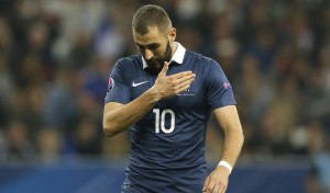 Benzema se plantea denunciar por injurias al ministro del Interior de Francia
