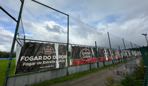 El Depor despliega las lonas en Abegondo