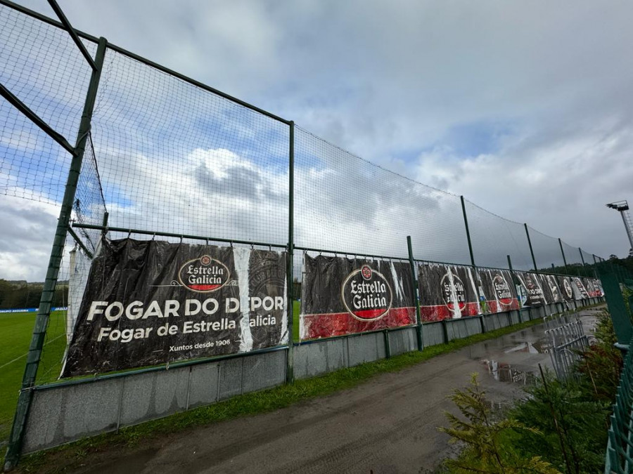 El Depor despliega las lonas en Abegondo