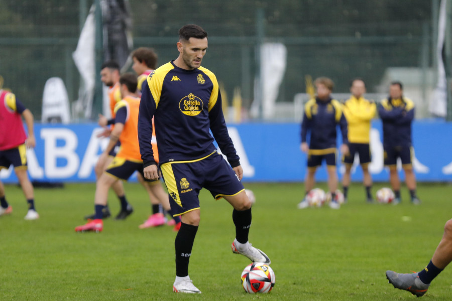 Lucas Pérez: "No podemos cambiar de entrenador cada dos por tres en el Depor"