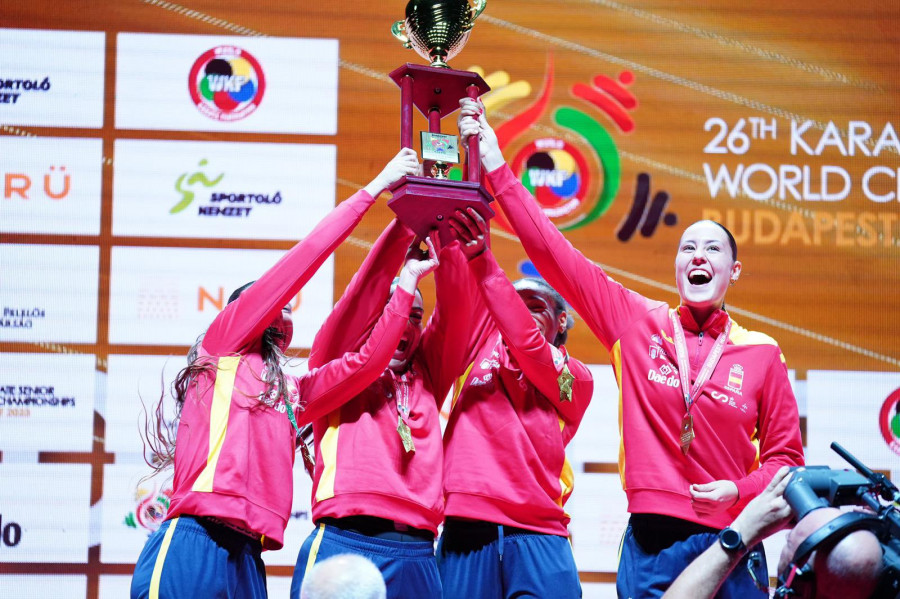 Oro para el equipo español femenino de kumite en el Mundial de Budapest
