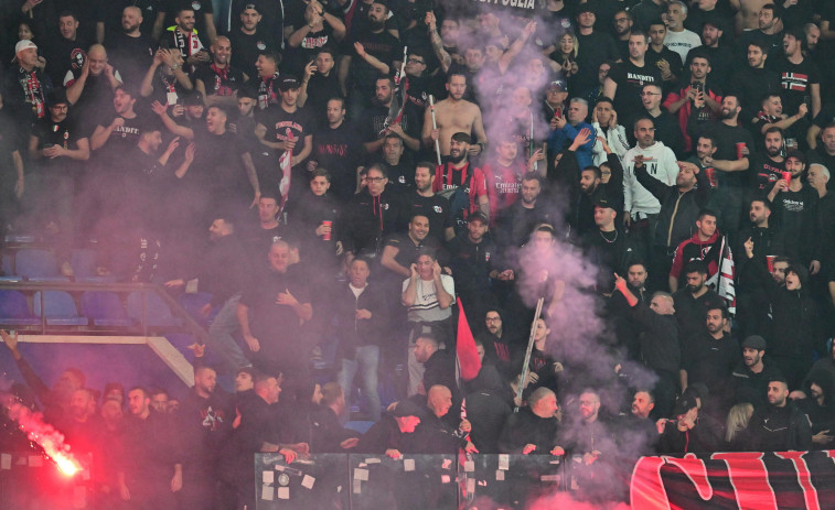 Hallan el cadáver de un aficionado del Nápoles en su estadio tras el partido ante el Milan