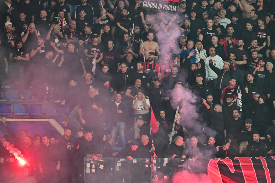 Hallan el cadáver de un aficionado del Nápoles en su estadio tras el partido ante el Milan