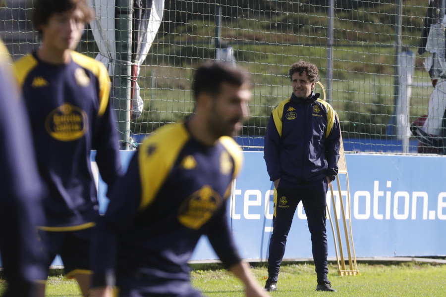 Idiakez pide al Depor “progresar”