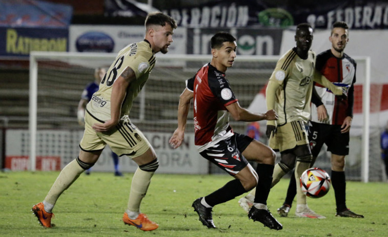 El Arosa denuncia al Granada por alineación indebida