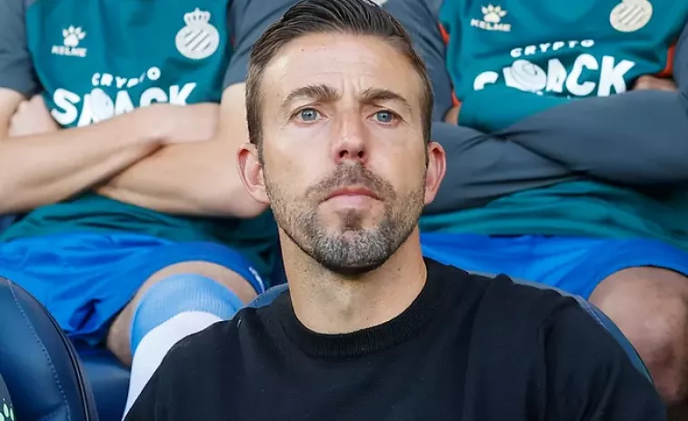 El Espanyol destituye a Luis García