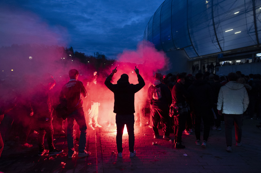 Libertad para los detenidos por los altercados en la previa del Real Sociedad - Benfica