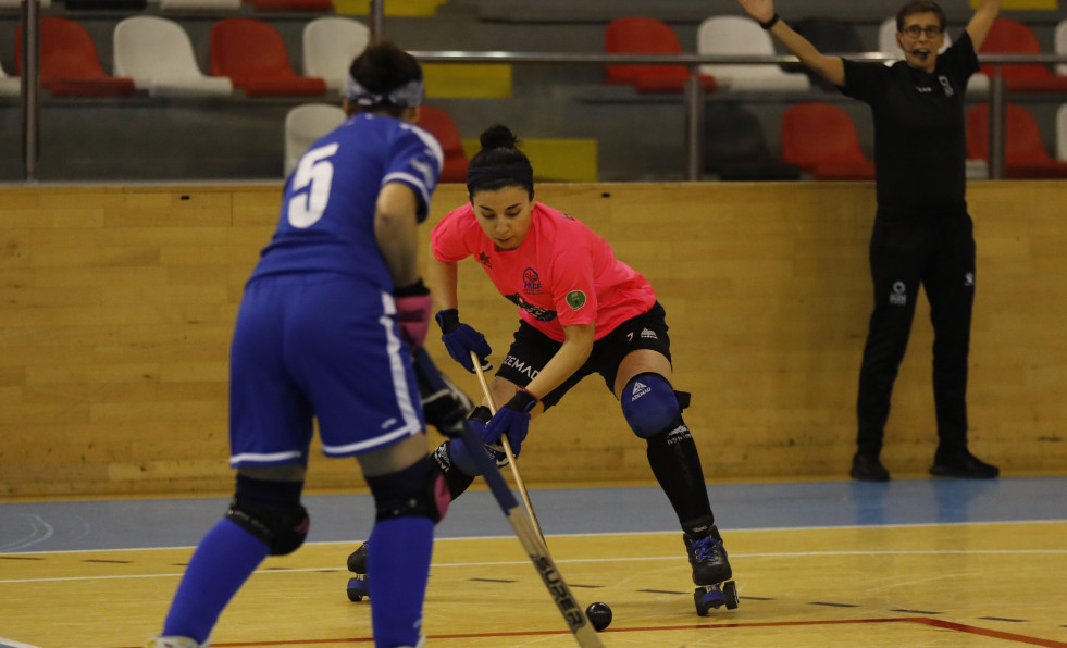 Un debut para la historia del HC Coruña (4-2)